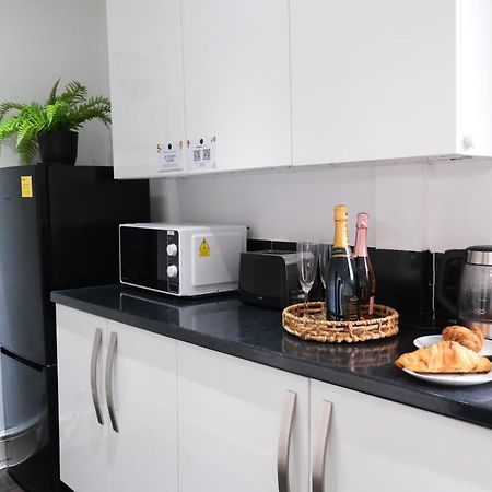 Bee Stays - Northway House Warrington  Dış mekan fotoğraf